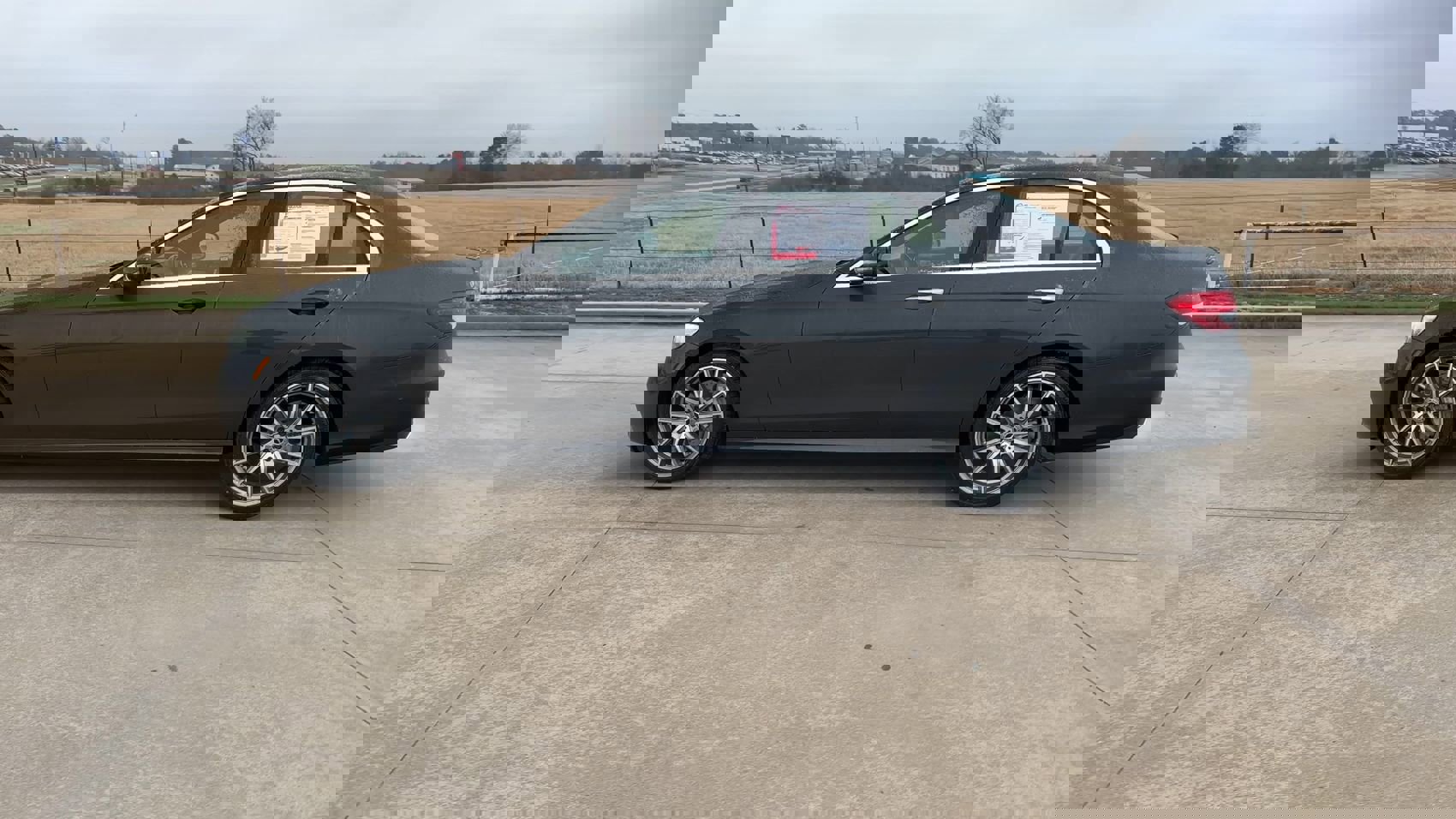 Used 2022 Mercedes-Benz E 350 Sedan image 5