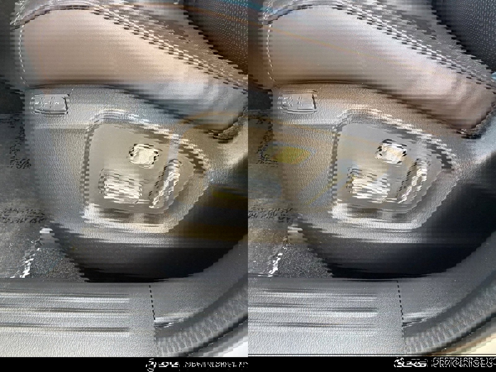 Used 2020 MAZDA CX-5 Signature image 17