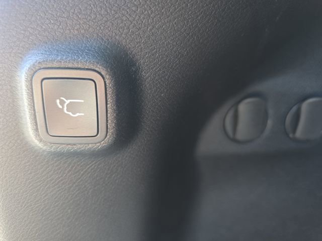 Used 2020 Jeep Cherokee Latitude Plus image 13