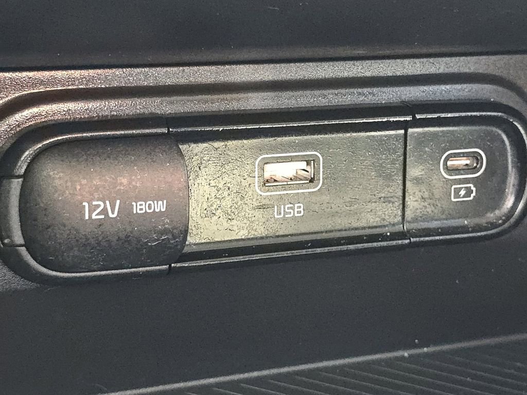 Used 2023 Kia Sportage LX image 28