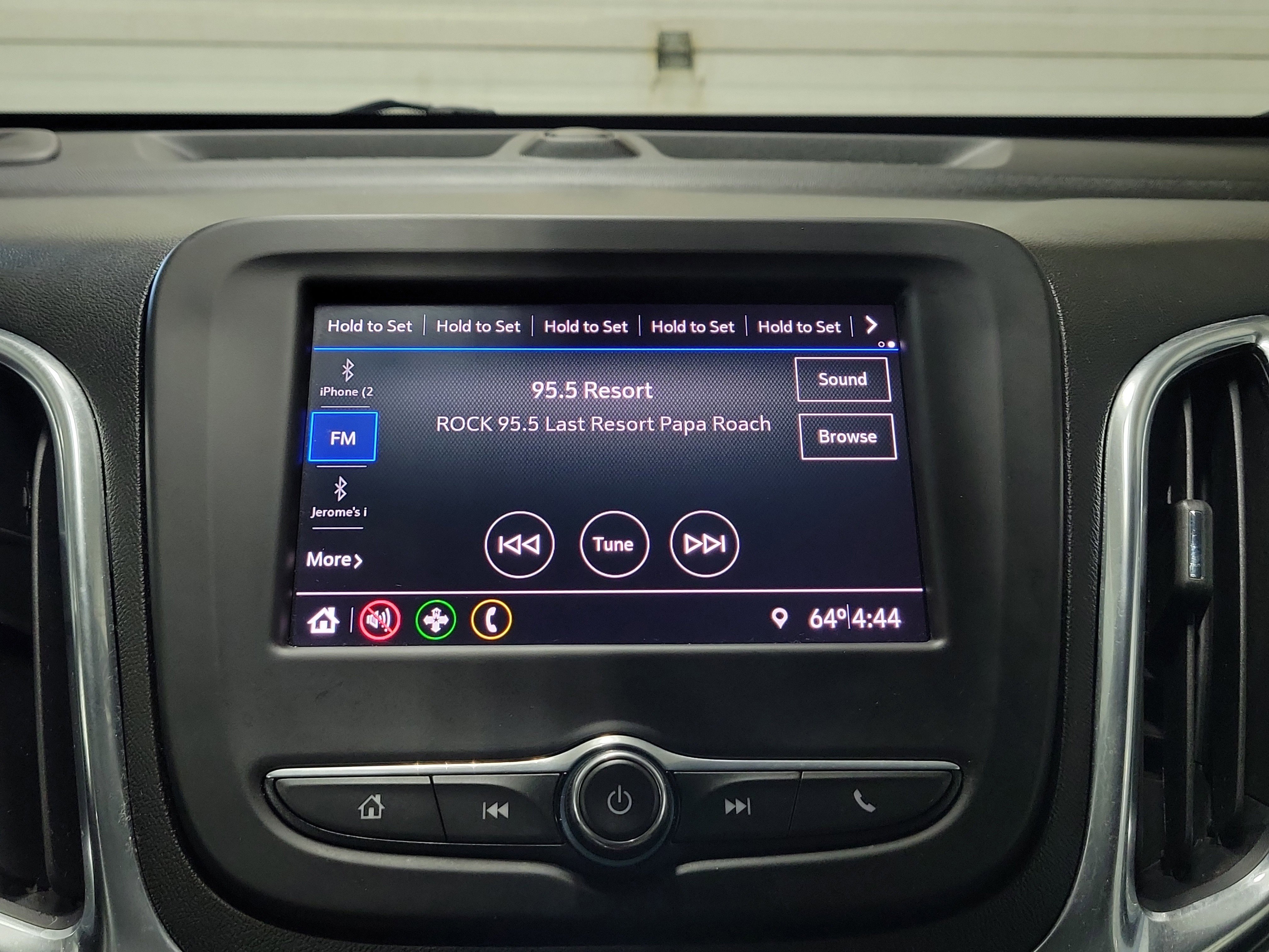 Used 2021 Chevrolet Equinox LS w/ LS Convenience Package image 28