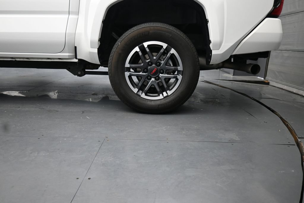 Used 2024 Toyota Tacoma TRD Sport AWD/4WD image 14