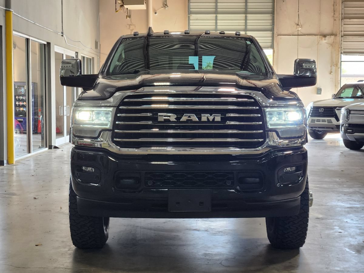 Used 2024 RAM 3500 Limited w/ Towing Technology Group AWD/4WD image 2