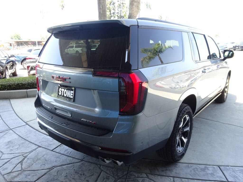 New 2026 GMC Yukon XL AT4 w/ AT4 Premium Plus Package AWD/4WD image 7