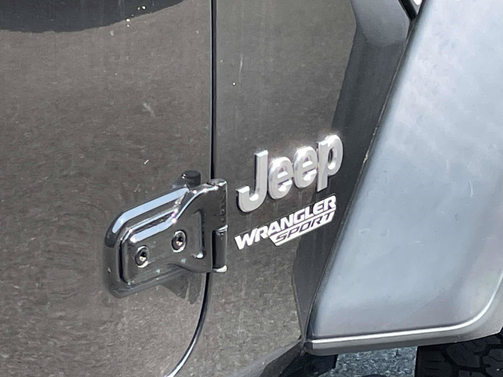 Used 2018 Jeep Wrangler Sport AWD/4WD image 8