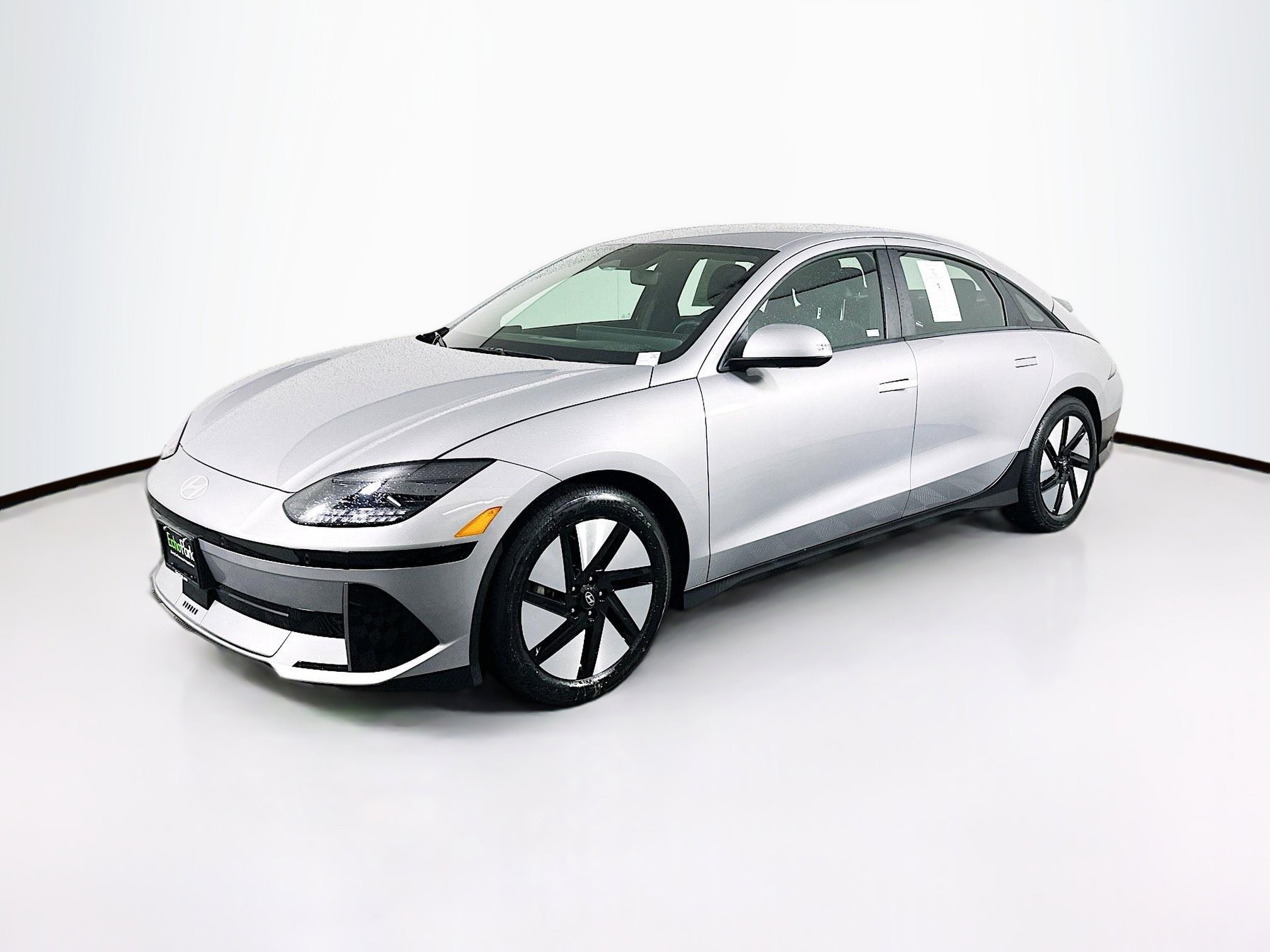 Used 2024 Hyundai Ioniq 6 SE image 3