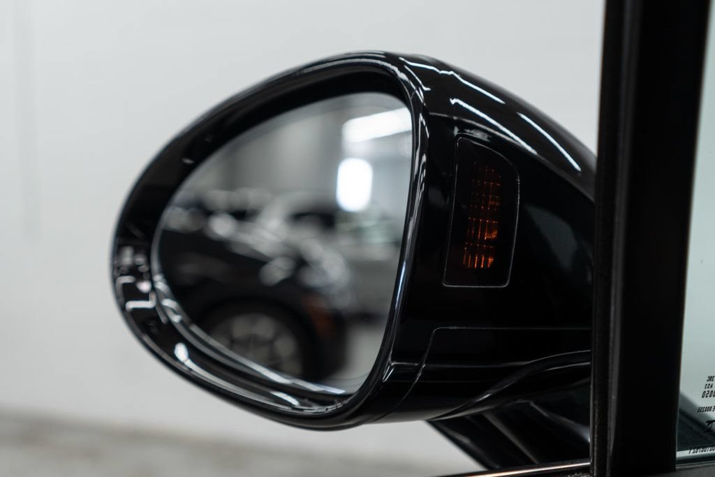 Used 2023 Porsche Macan S AWD/4WD image 47