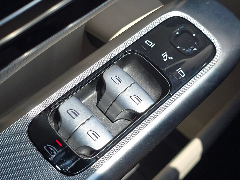 Certified 2024 Mercedes-Benz GLC 300 4MATIC image 27