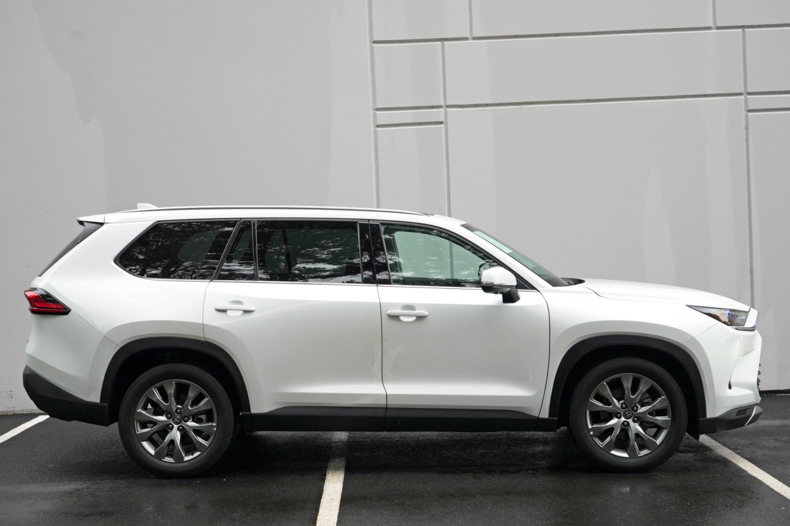 Used 2024 Toyota Grand Highlander FWD image 55