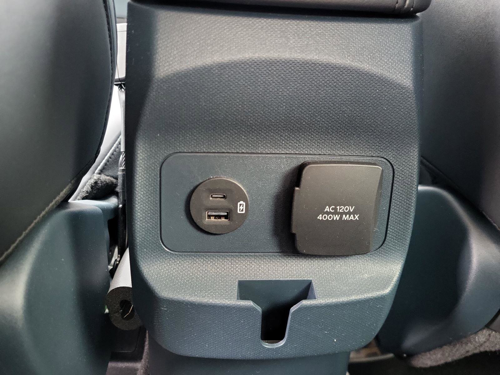 Used 2024 Ford Maverick Lariat w/ Black Appearance Package image 20