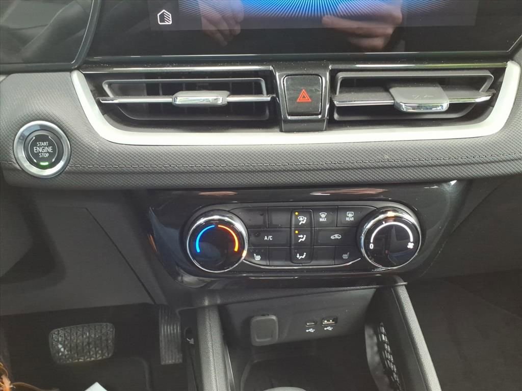 Used 2024 Chevrolet TrailBlazer LT w/ LT Cold Weather Package image 27