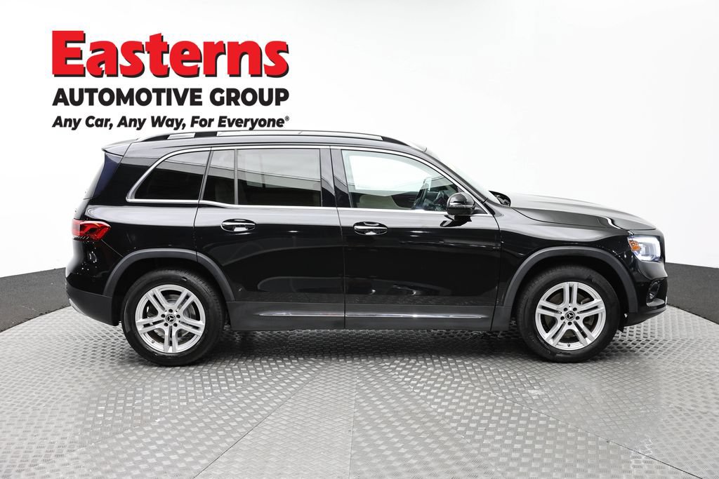 Used 2022 Mercedes-Benz GLB 250 4MATIC image 5