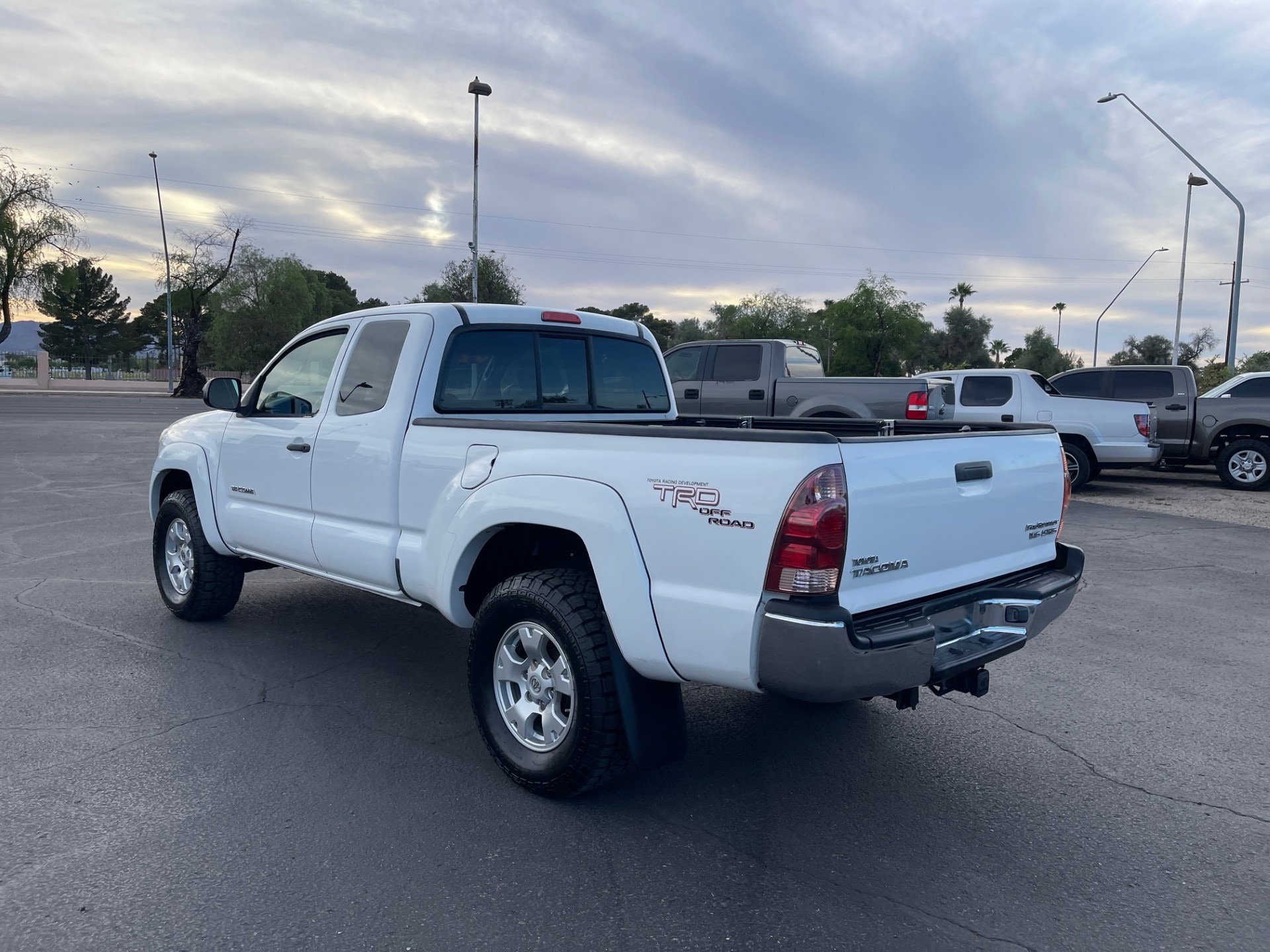 Used 2007 Toyota Tacoma PreRunner RWD image 3