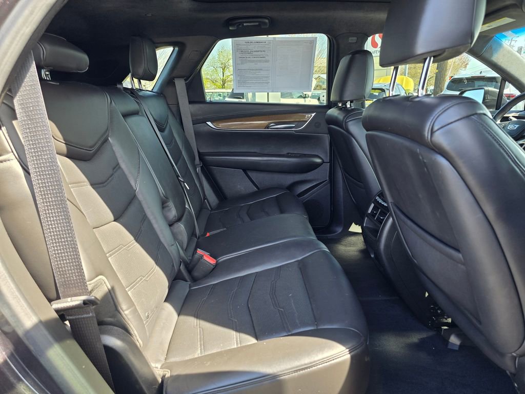 Used 2018 Cadillac XT5 Platinum w/ Driver Assist Package image 12