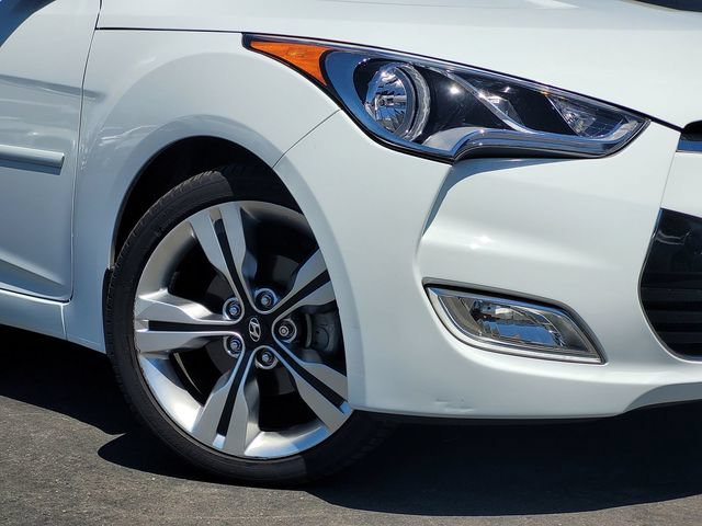Used 2013 Hyundai Veloster w/ Style Pkg FWD image 9