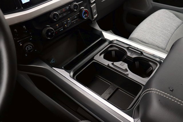 New 2025 Ford F350 XLT w/ Black Appearance Package image 19