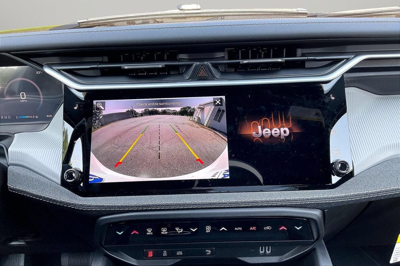 New 2026 Jeep Cherokee Laredo AWD/4WD image 12
