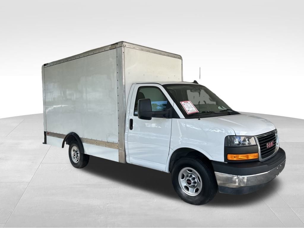 Used 2023 GMC Savana 3500 w/ Power Convenience Package image 2