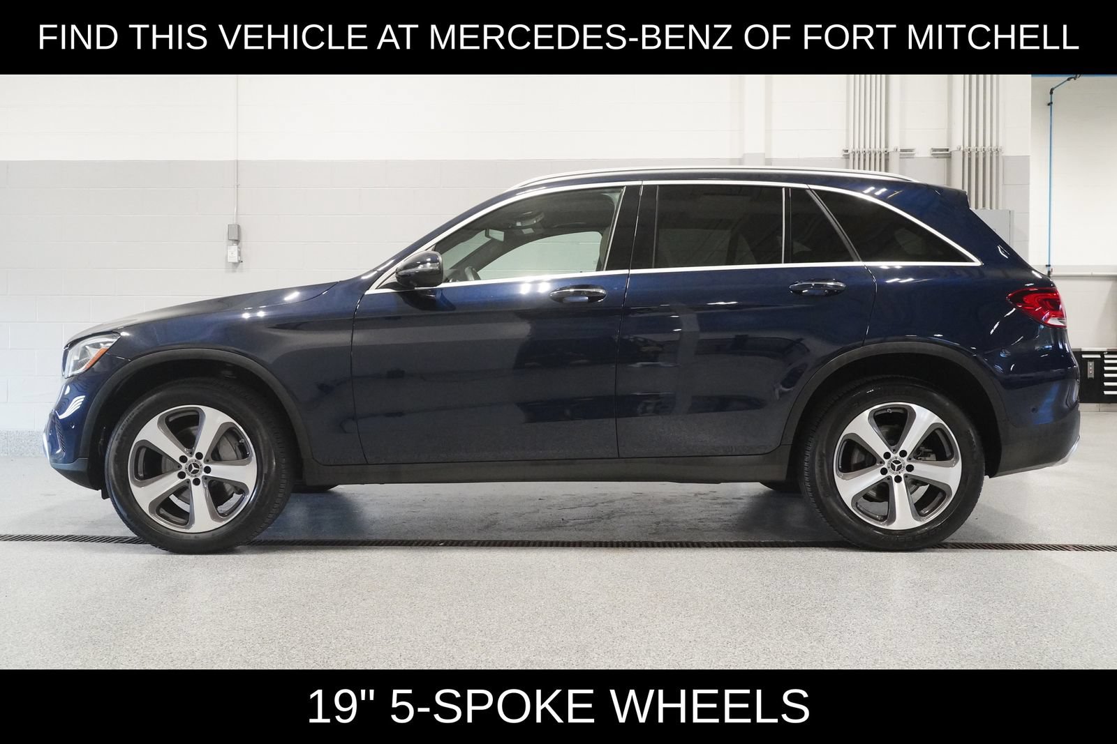 Used 2021 Mercedes-Benz GLC 300 4MATIC image 3