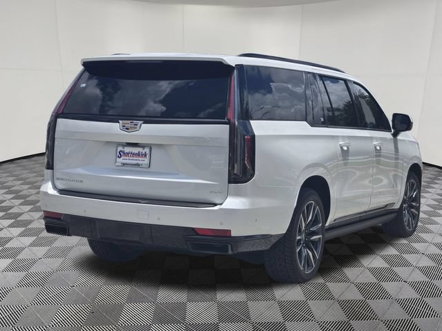 Used 2024 Cadillac Escalade ESV Sport Platinum AWD/4WD image 5