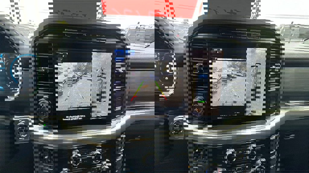 Used 2023 Ford F150 Lariat w/ Equipment Group 502A High image 32