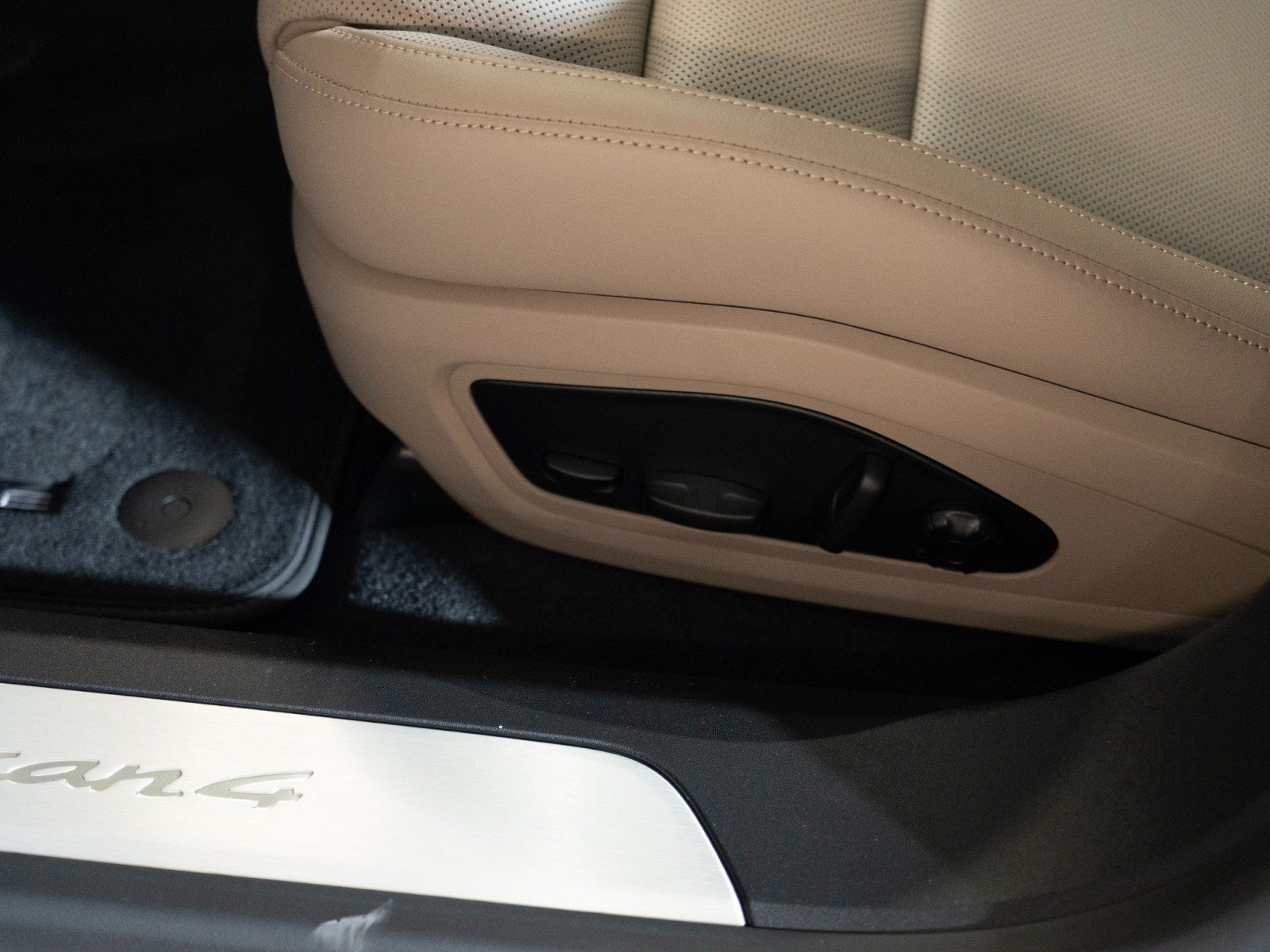 New 2026 Porsche Taycan AWD/4WD image 12