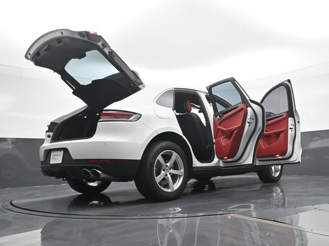Certified 2021 Porsche Macan S AWD/4WD image 26