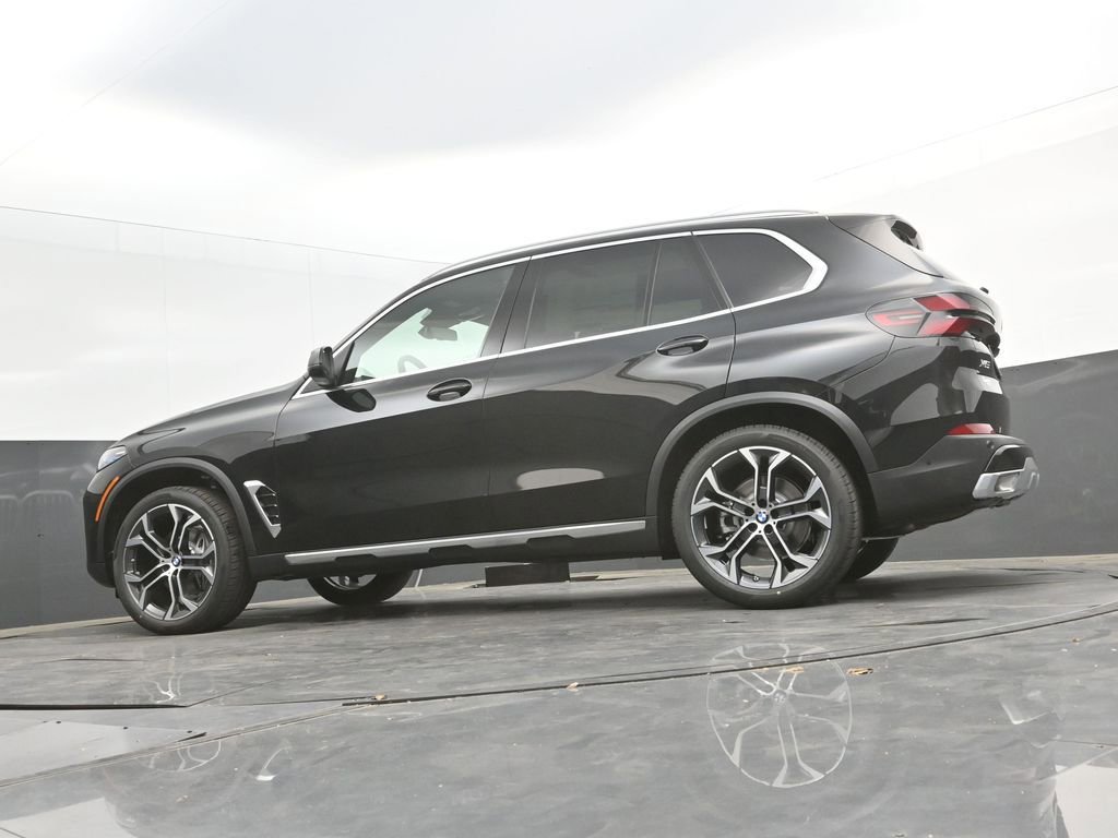 New 2026 BMW X5 sDrive40i RWD image 49