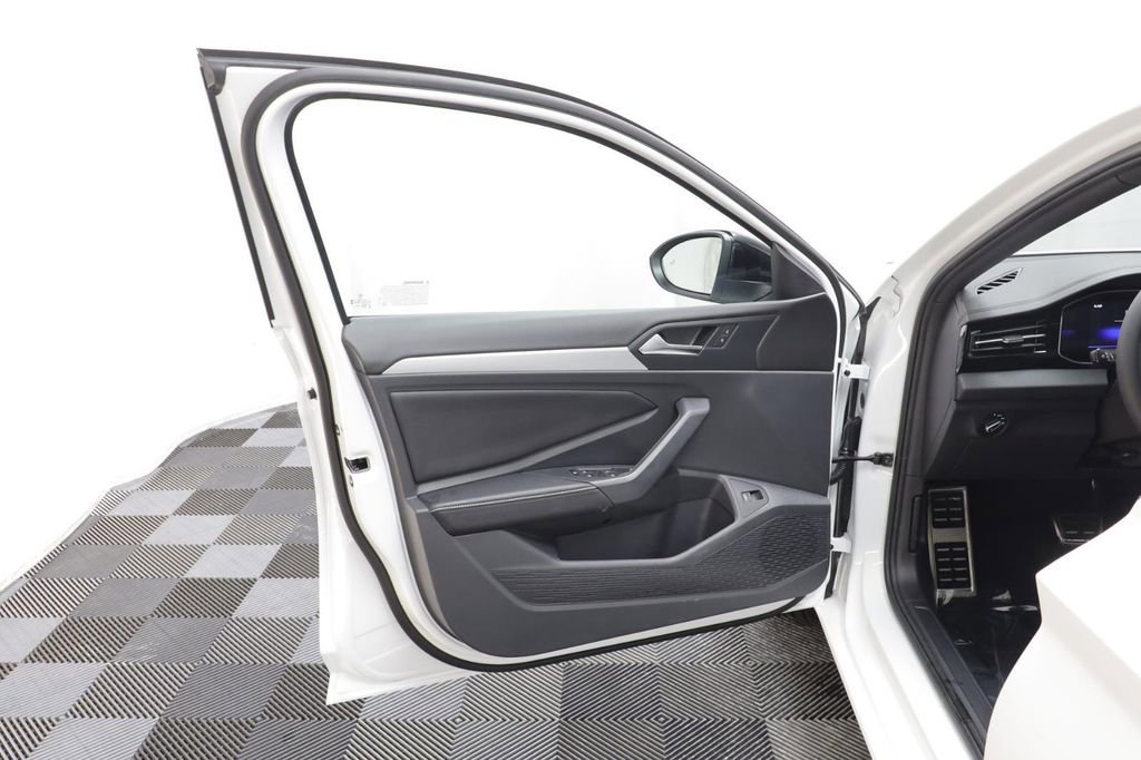 New 2026 Volkswagen Jetta Sport image 6