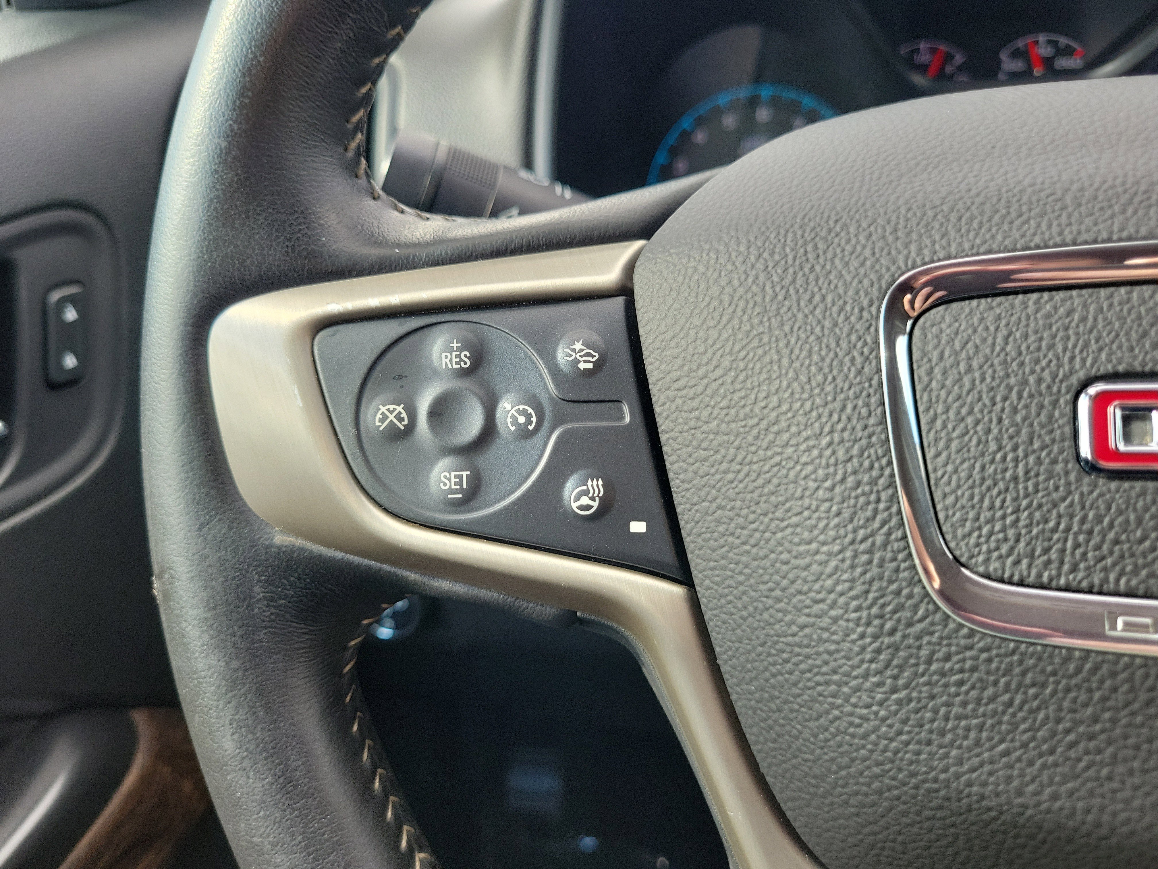 Used 2022 GMC Canyon Denali image 19