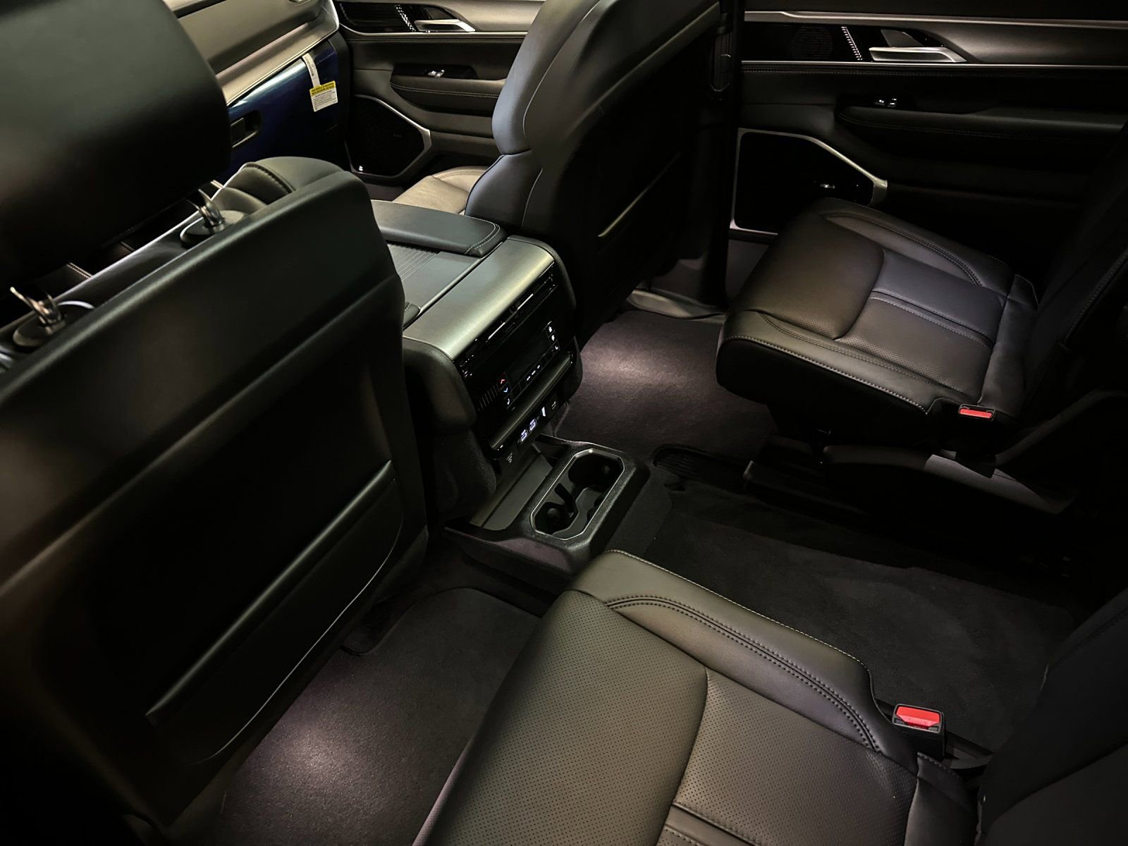 New 2026 Jeep Grand Wagoneer Limited image 11