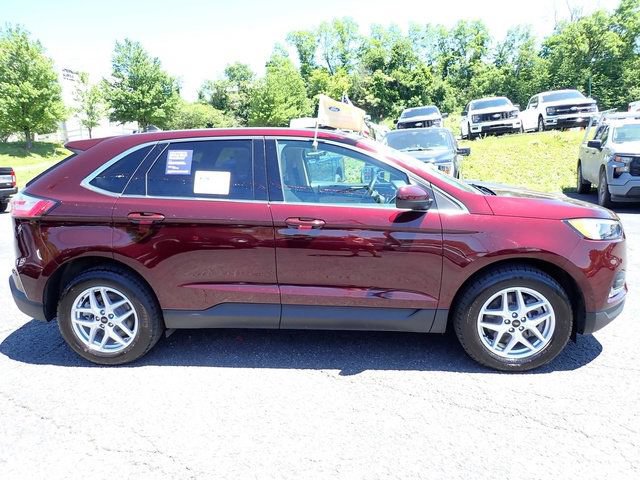 Certified 2024 Ford Edge SEL w/ Convenience Package AWD/4WD image 9