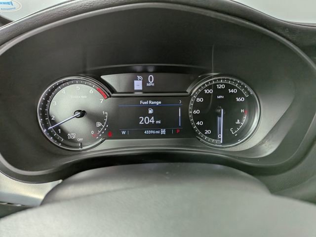 Used 2021 Cadillac XT4 Premium Luxury w/ Cold Weather Package image 6