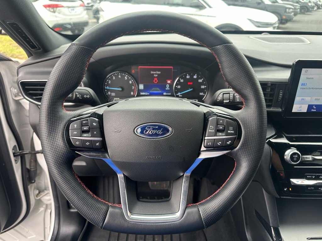 Used 2022 Ford Explorer ST-Line image 13