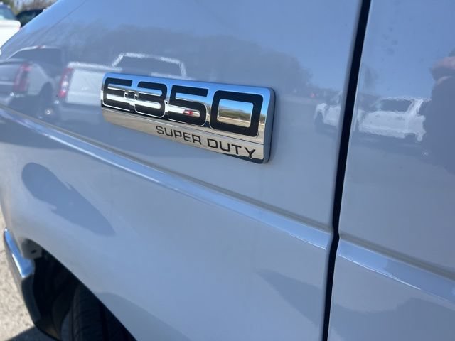 New 2026 Ford E-350 and Econoline 350 Super Duty w/ Power Equipment Group RWD image 9