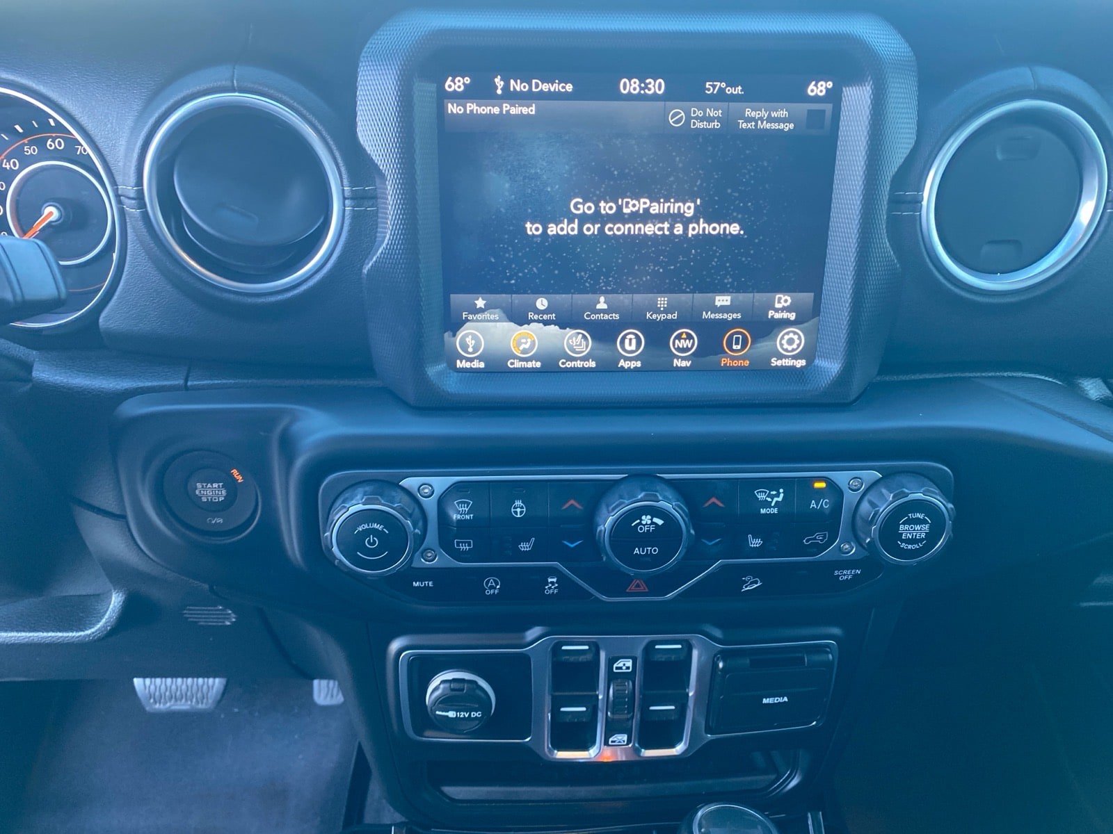 Used 2020 Jeep Wrangler Unlimited Sahara AWD/4WD image 12