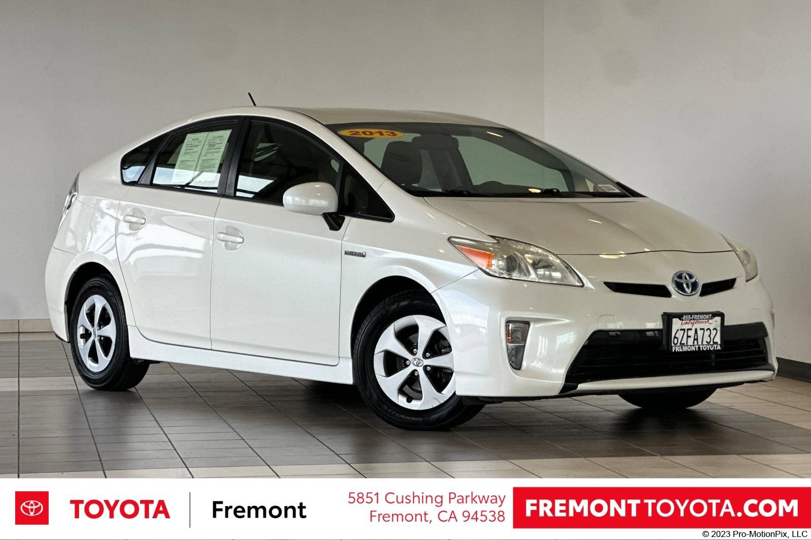 Used 2013 Toyota Prius Three FWD image 1