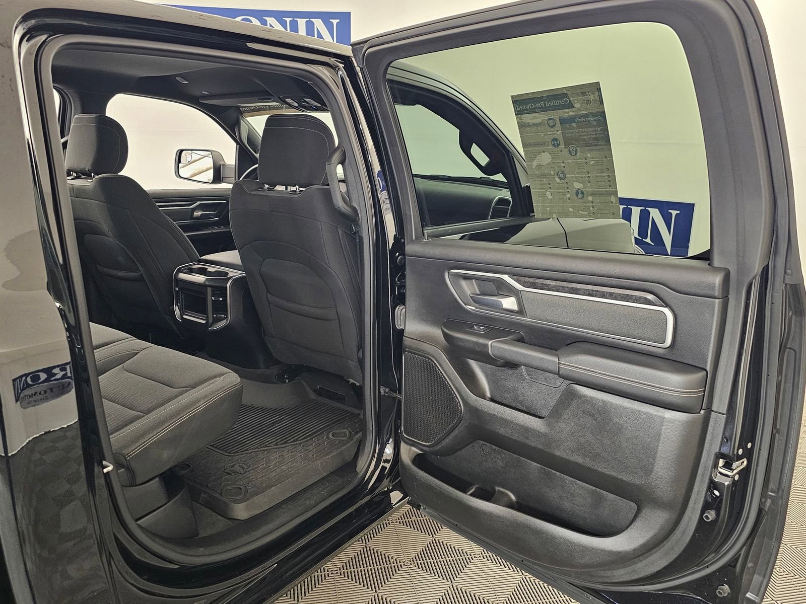 Used 2022 RAM 1500 Big Horn AWD/4WD image 31