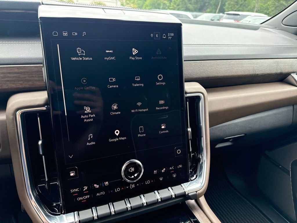 Used 2025 GMC Yukon XL Denali Ultimate AWD/4WD image 26