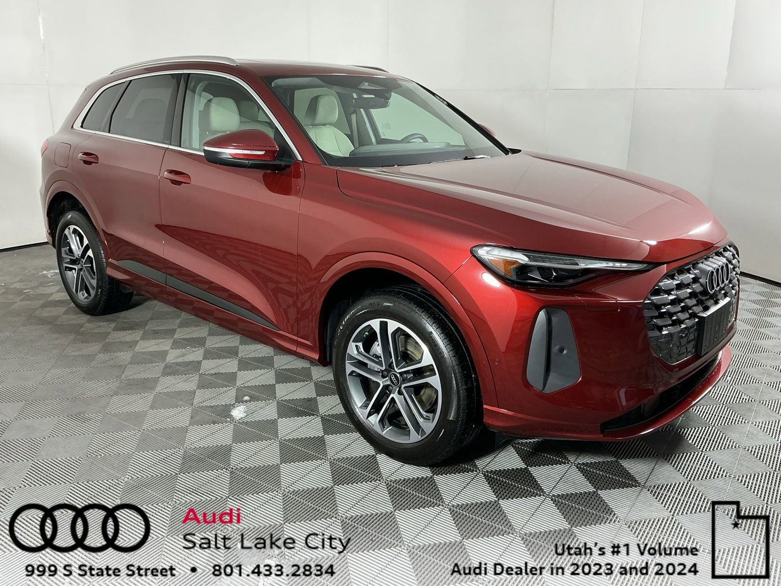 Used 2025 Audi Q5 Premium Plus w/ Premium Plus