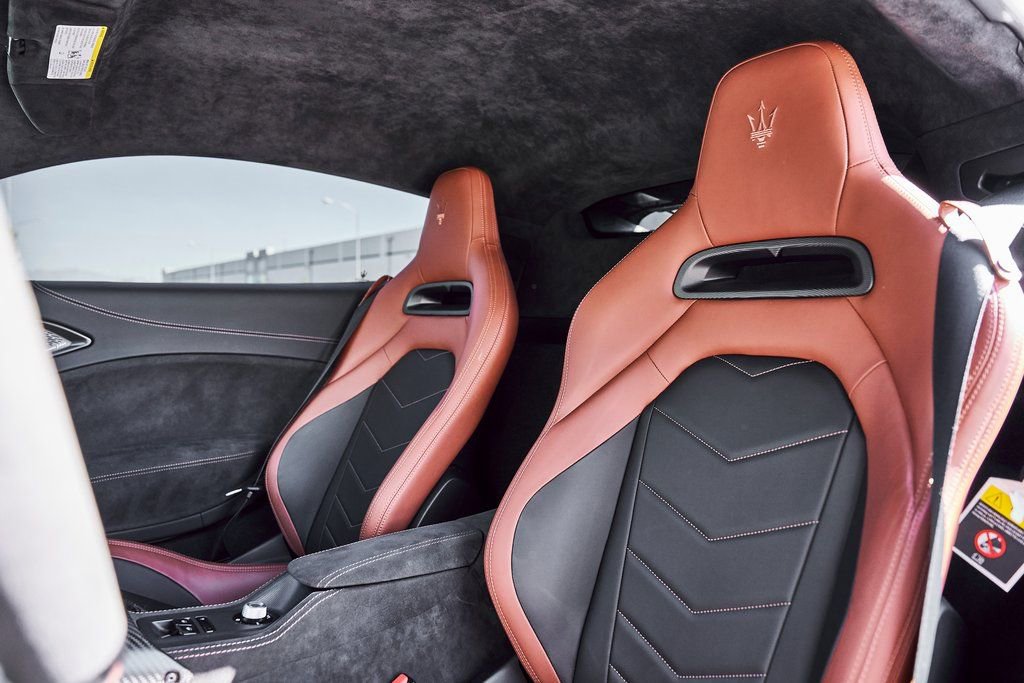 Used 2023 Maserati MC20 Coupe RWD image 45