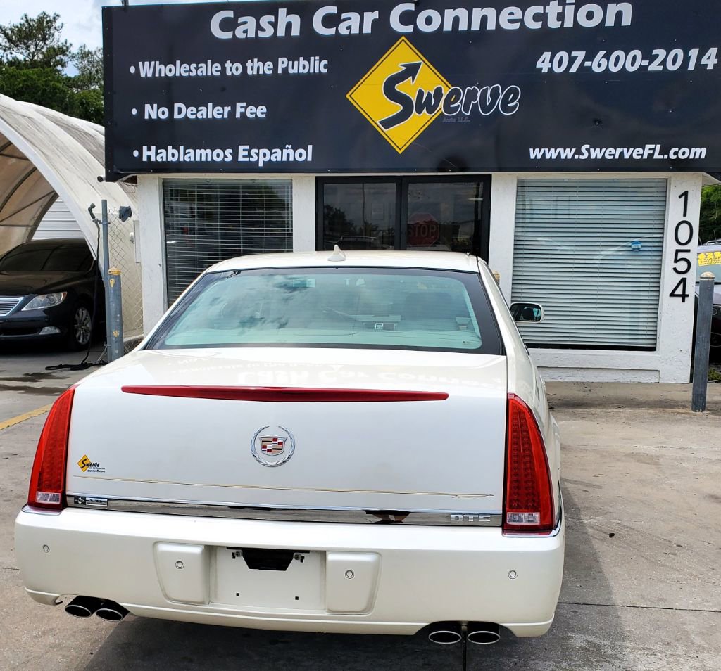 Used 2011 Cadillac DTS Premium FWD image 11