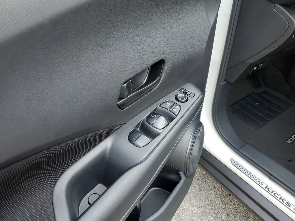 Certified 2024 Nissan Kicks S FWD image 15