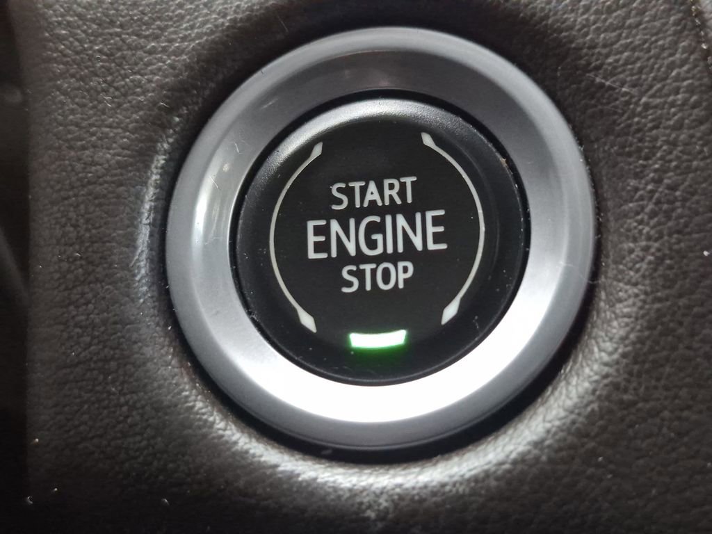 Used 2021 Chevrolet Tahoe Z71 image 29