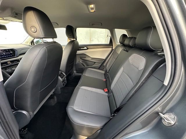 Certified 2022 Volkswagen Taos SE image 30
