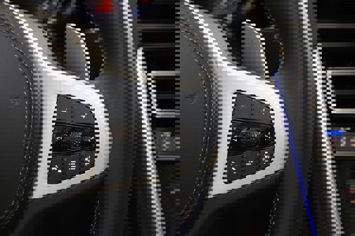 Used 2025 BMW M850i xDrive Coupe w/ M Sport Professional Package image 52