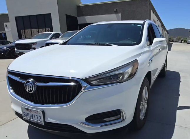 Used 2018 Buick Enclave Essence w/ Trailering Package FWD image 17