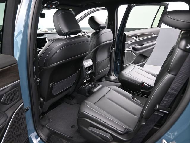 New 2026 Jeep Grand Cherokee L Limited w/ Limited Altitude Package image 13