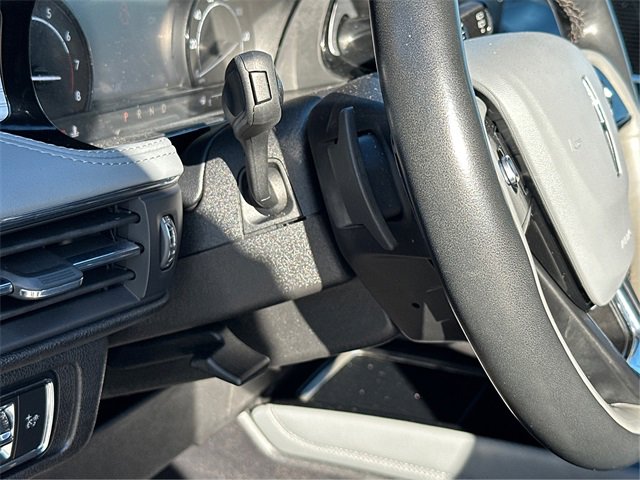 Used 2022 Lincoln Corsair Standard w/ Premium Package image 29