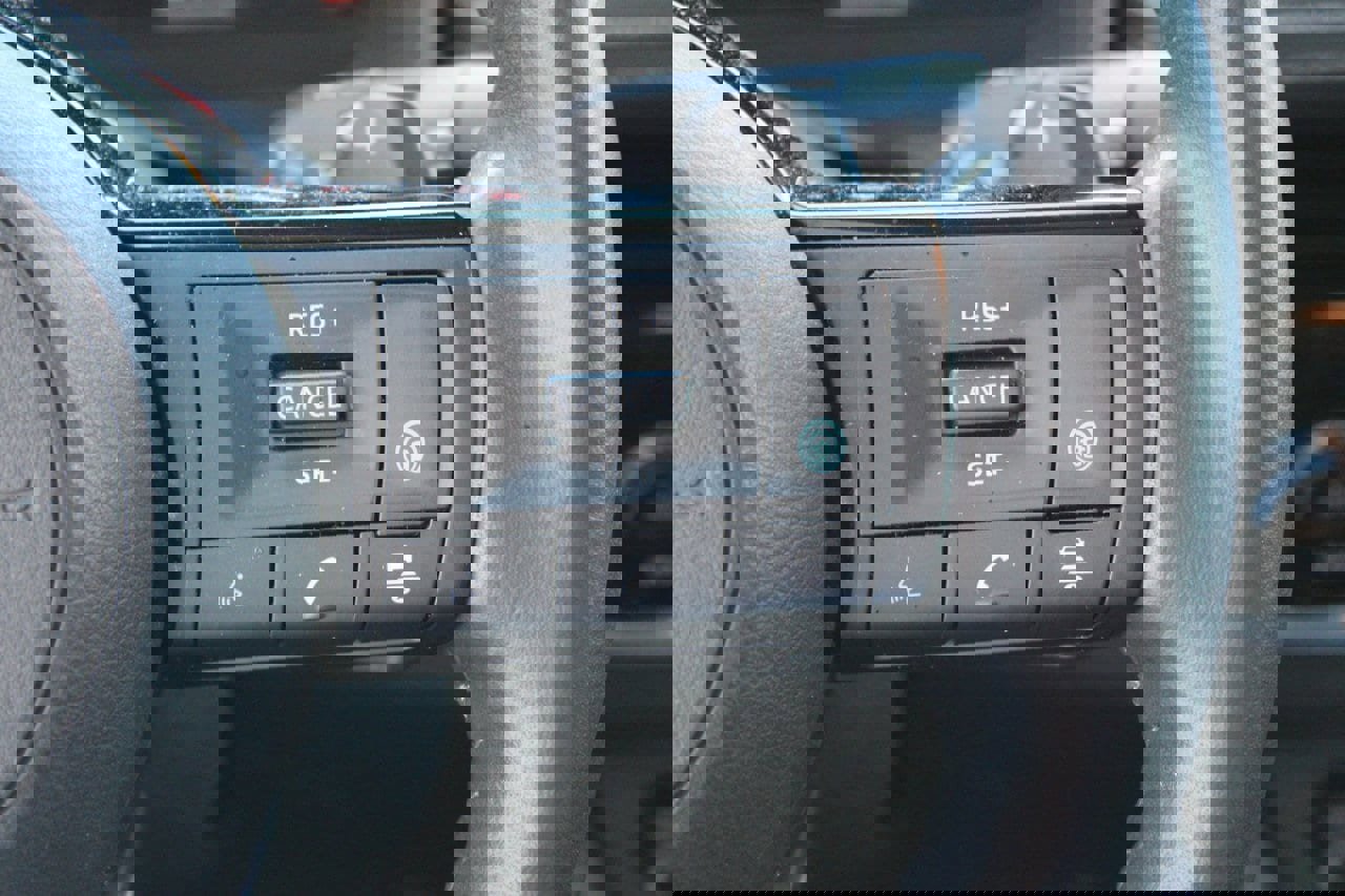 Used 2024 Nissan Rogue Platinum image 14